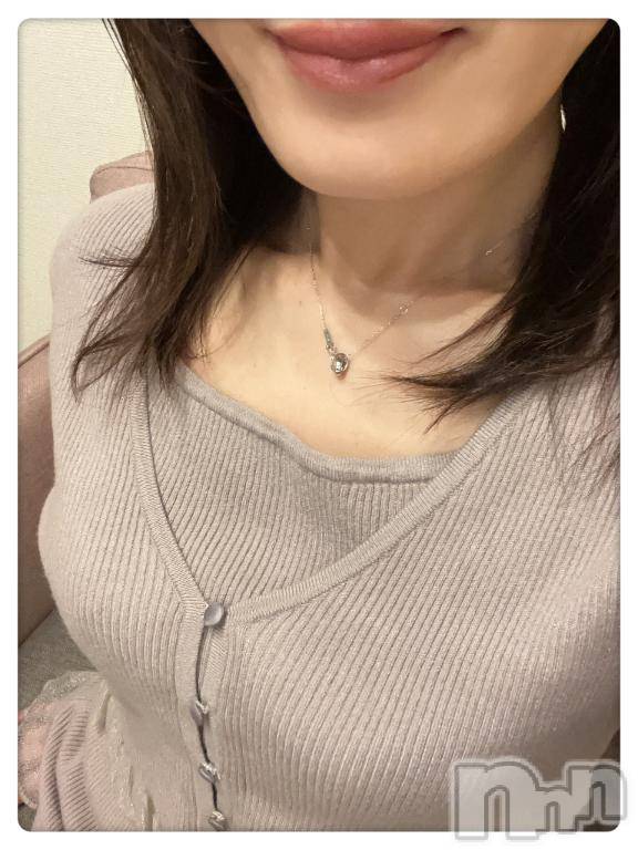 新潟ソープ不夜城(フヤジョウ) 友美(33)の3月2日写メブログ「出勤しました♡」