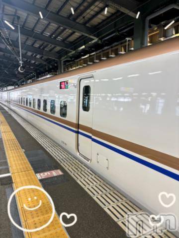 新潟デリヘル奥様特急 新潟店(オクサマトッキュウニイガタテン)みいさ(35)の2024年7月7日写メブログ「出勤中❣️」