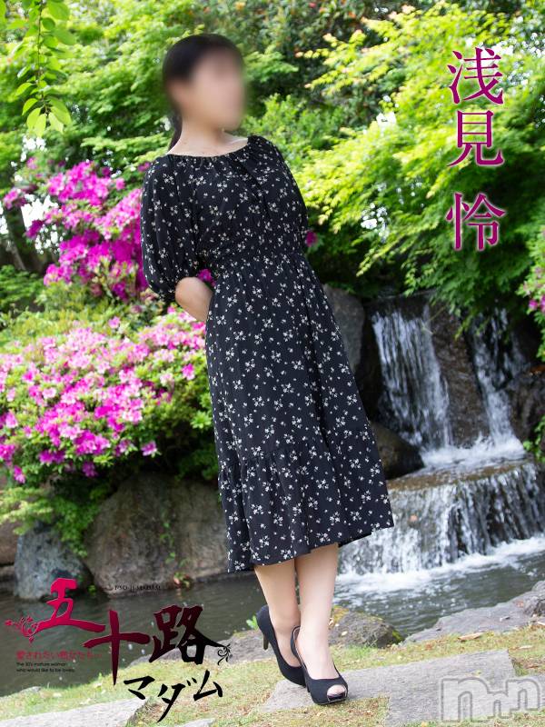 新潟デリヘル(イソジマダムニイガタテン)の2023年11月8日お店速報「本日の一押しマダム❤」