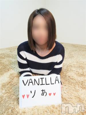 りあ(23) 身長158cm、スリーサイズB93(E).W59.H85。松本発デリヘル VANILLA在籍。