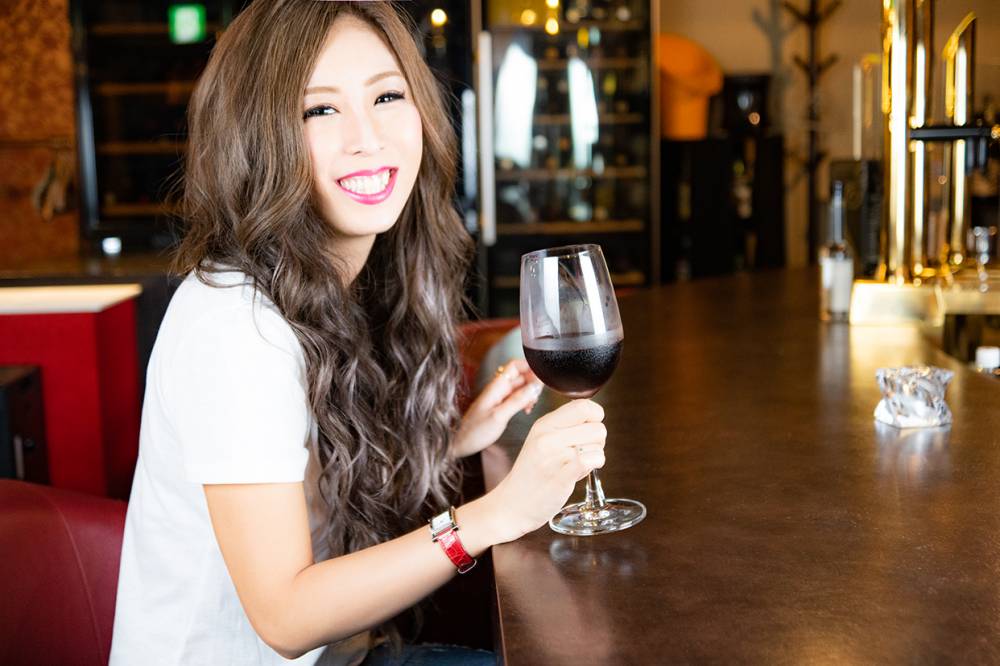 �Υ��С������륰��ӥ� Club Honey .() 9����