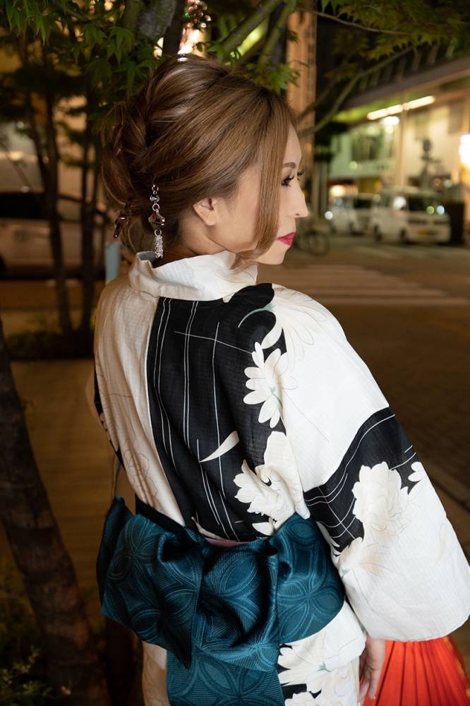 �Υ��С������륰��ӥ� Club Honey .() 10����