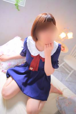 2020年12月のカバーガールグラビア 甲府市デリヘル LOVE CLOVER(ラブクローバー)いずみ(26),あいり(23),あおい(19) 5枚目