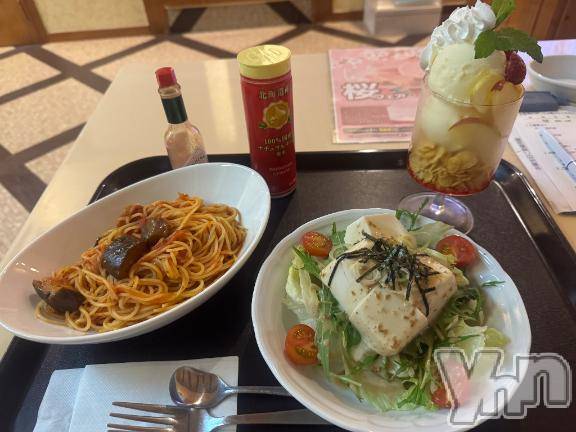 甲府デリヘル山梨デリヘル　絆　甲府店(ヤマナシデリヘル　キズナ　コウフテン)かおる(33)の2025年5月3日写メブログ「たくさんご馳走様」