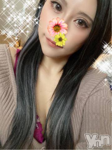 甲府デリヘル山梨デリヘル　絆　甲府店(ヤマナシデリヘル　キズナ　コウフテン) えりか(26)の4月25日写メブログ「出勤してます(*´`)」