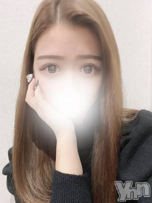 このみ(19) 身長154cm、スリーサイズB92(F).W56.H86。甲府デリヘル 山梨デリヘル　絆　甲府店(ヤマナシデリヘル　キズナ　コウフテン)在籍。