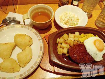 甲府デリヘル山梨デリヘル　絆　甲府店(ヤマナシデリヘル　キズナ　コウフテン) ひなた(29)の11月17日写メブログ「お昼ご飯♡」