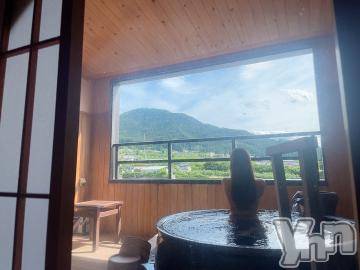 甲府ソープ 石蹄(セキテイ) あか(24)の8月4日写メブログ「セミに負けないくらい鳴く」