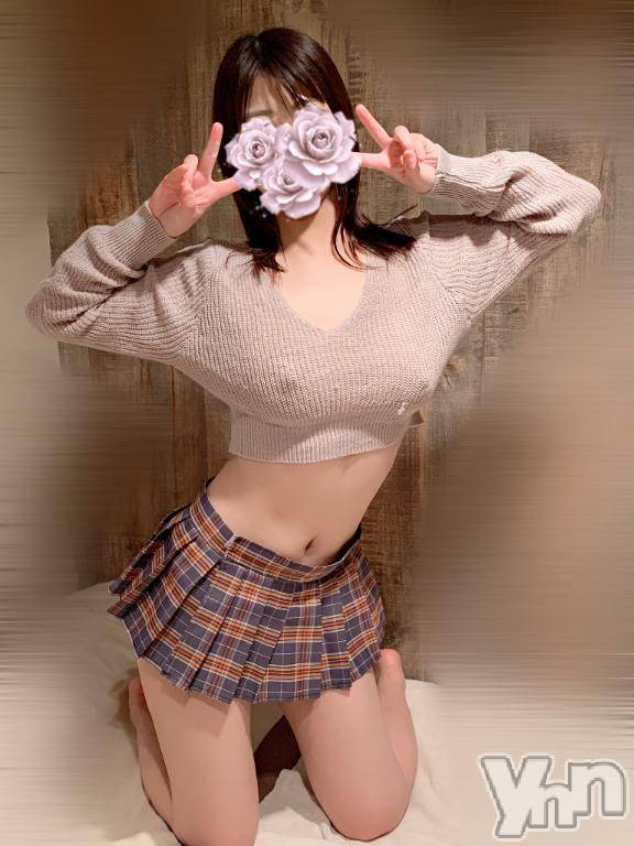 甲府ソープオレンジハウスいずみ(23)の2025年8月11日写メブログ「ビーチボールと絡み合う視線👀」