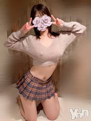 甲府ソープオレンジハウス いずみ(23)の8月11日写メブログ「ビーチボールと絡み合う視線👀」