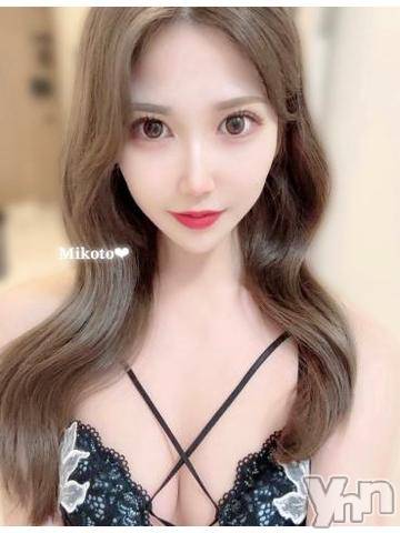 甲府ソープ石蹄(セキテイ)みこと(25)の2024年7月9日写メブログ「2日目です👶🏻💠」