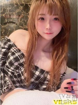 らら(20) 身長158cm、スリーサイズB83(B).W55.H81。石和ソープ 石和クリスタル(イサワクリスタル)在籍。