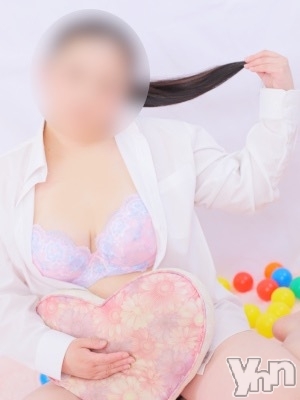 いく(32) 身長161cm、スリーサイズB96(F).W68.H95。甲府デリヘル 巨乳.ぽっちゃり専門店　ぽちゃラブ(キョニュウ.ポッチャリセンモンテン　ポチャラブ)在籍。