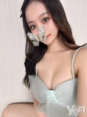 甲府ソープ 石蹄(セキテイ) みどり(21)の11月15日写メブログ「🌳🌳」