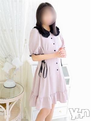 めい(22) 身長157cm、スリーサイズB85(B).W57.H86。甲府デリヘル LOVE CLOVER(ラブクローバー)在籍。