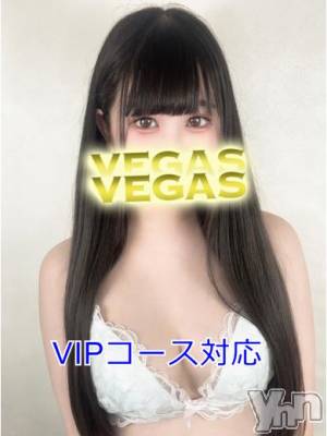 えま(21) 身長163cm、スリーサイズB88(E).W57.H86。石和ソープ 石和クリスタル(イサワクリスタル)在籍。
