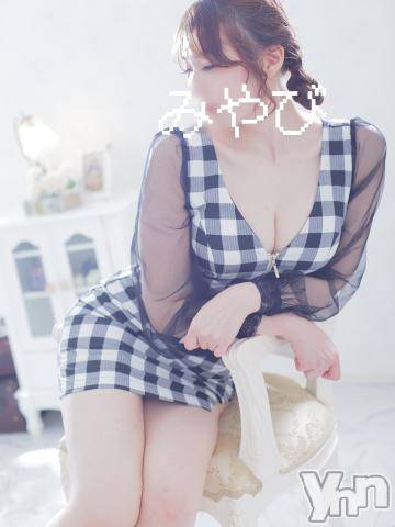 甲府ソープBARUBORA(バルボラ)みやび(25)の2023年9月19日写メブログ「パネル変えたよん📷💖」