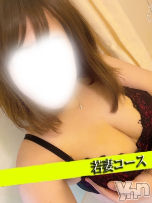 新人ひな(26) 身長165cm、スリーサイズB99(G以上).W63.H98。甲府人妻デリヘル 甲府人妻隊(コウフヒトヅマタイ)在籍。