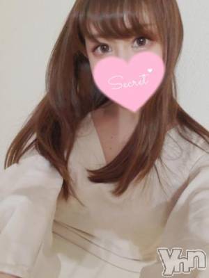 甲府デリヘル 山梨デリヘル　絆　甲府店(ヤマナシデリヘル　キズナ　コウフテン) みこ(24)の11月8日写メブログ「🧡出勤してます」