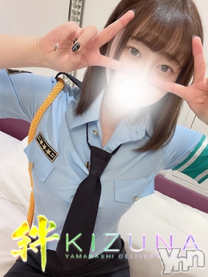 るみ(20) 身長157cm、スリーサイズB91(F).W56.H86。甲府デリヘル 山梨デリヘル　絆　甲府店(ヤマナシデリヘル　キズナ　コウフテン)在籍。