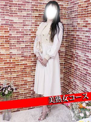 かのか(41) 身長159cm、スリーサイズB90(F).W60.H91。甲府人妻デリヘル 甲府人妻隊(コウフヒトヅマタイ)在籍。