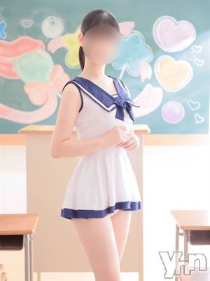 ねね(19) 身長158cm、スリーサイズB86(D).W57.H85。甲府デリヘル LOVE CLOVER(ラブクローバー)在籍。