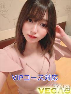 はる(20) 身長155cm、スリーサイズB90(G以上).W57.H87。石和ソープ 石和クリスタル(イサワクリスタル)在籍。