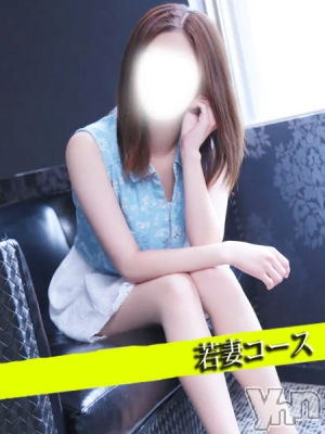 新人みな(25) 身長162cm、スリーサイズB84(D).W58.H85。甲府人妻デリヘル 甲府人妻隊(コウフヒトヅマタイ)在籍。