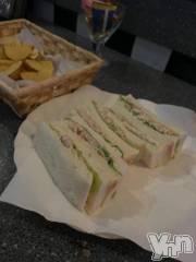 甲府デリヘル山梨デリヘル　絆　甲府店(ヤマナシデリヘル　キズナ　コウフテン) ななみ(22)の9月19日写メブログ「どっちｻﾝﾄﾞなんすか」