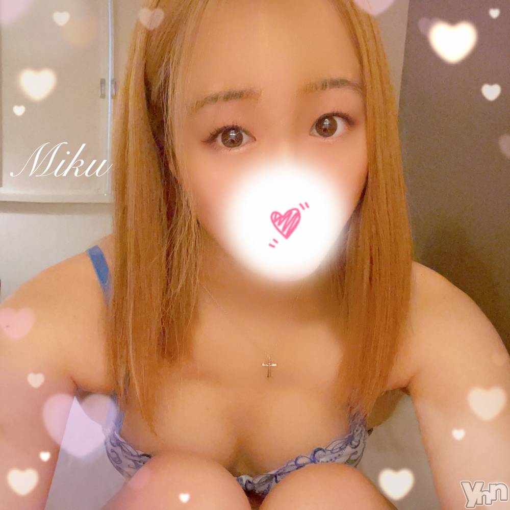 甲府デリヘルザ10,000円甲府店 (ザイチマンエンコウフテン) みく(21)の8月27日写メブログ「チェンジ💘」