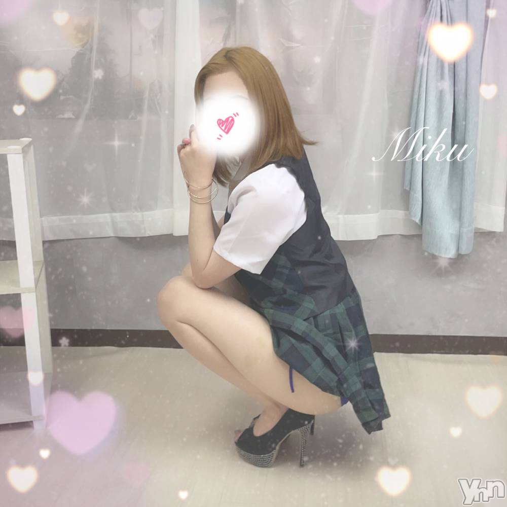 甲府デリヘルザ10,000円甲府店 (ザイチマンエンコウフテン) みく(21)の9月19日写メブログ「変更💦」