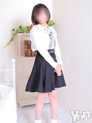 るな(21) 身長158cm、スリーサイズB86(D).W58.H86。甲府デリヘル LOVE CLOVER(ラブクローバー)在籍。