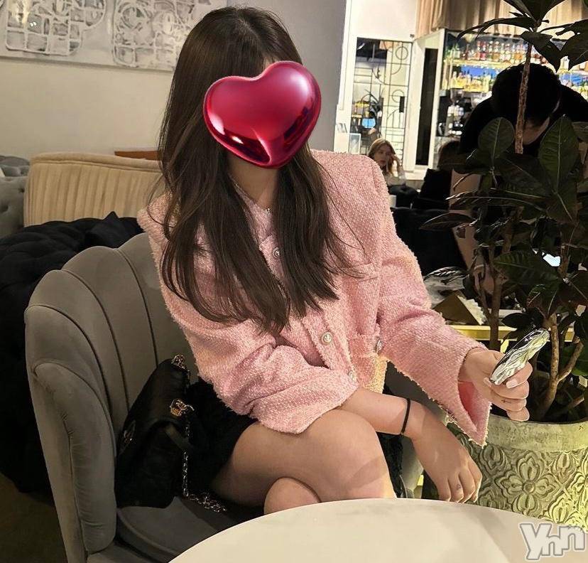 甲府デリヘル山梨デリヘル　絆　甲府店(ヤマナシデリヘル　キズナ　コウフテン)ほしな(22)の2024年12月4日写メブログ「到着🙂‍↔️🖤🖤🖤🖖」