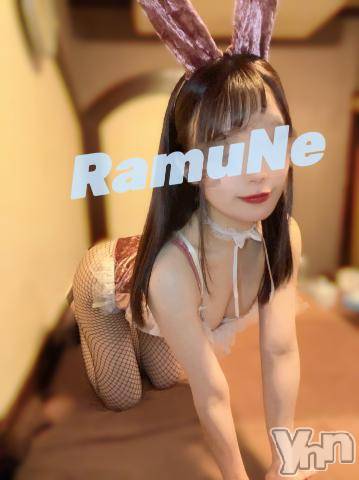 甲府ソープオレンジハウスらむね(24)の2023年8月17日写メブログ「🫧届いてるー？」