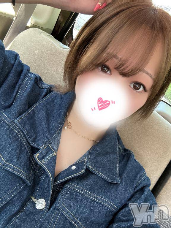 甲府デリヘル甲府人妻隊(コウフヒトヅマタイ)るあ(22)の2025年8月29日写メブログ「急遽🥹」