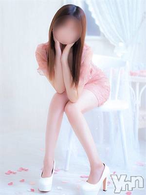 おと(23) 身長154cm、スリーサイズB87(F).W57.H85。甲府デリヘル LOVE CLOVER(ラブクローバー)在籍。