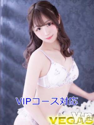 ひなり(21) 身長148cm、スリーサイズB82(B).W55.H83。 石和クリスタル在籍。