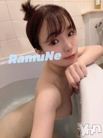 甲府ソープ石蹄(セキテイ)らむね(24)の2023年10月7日写メブログ「🫧正直お暇です助けて🆘」