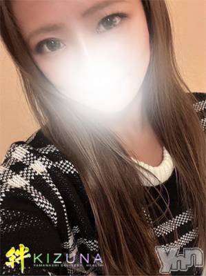 あずさ(24) 身長150cm、スリーサイズB88(E).W56.H86。甲府デリヘル 山梨デリヘル　絆　甲府店(ヤマナシデリヘル　キズナ　コウフテン)在籍。