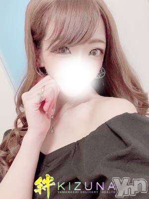 まひな(26) 身長156cm、スリーサイズB87(D).W56.H86。甲府デリヘル 山梨デリヘル　絆　甲府店(ヤマナシデリヘル　キズナ　コウフテン)在籍。