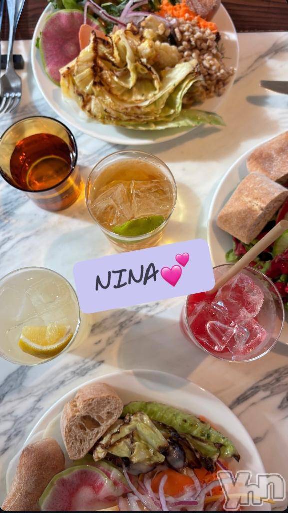 甲府デリヘル山梨デリヘル　絆　甲府店(ヤマナシデリヘル　キズナ　コウフテン)にいな(40)の2025年1月9日写メブログ「あけましたー🤗🐍💕」