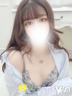 みいな(21) 身長154cm、スリーサイズB86(C).W54.H84。甲府デリヘル 山梨デリヘル　絆　甲府店(ヤマナシデリヘル　キズナ　コウフテン)在籍。