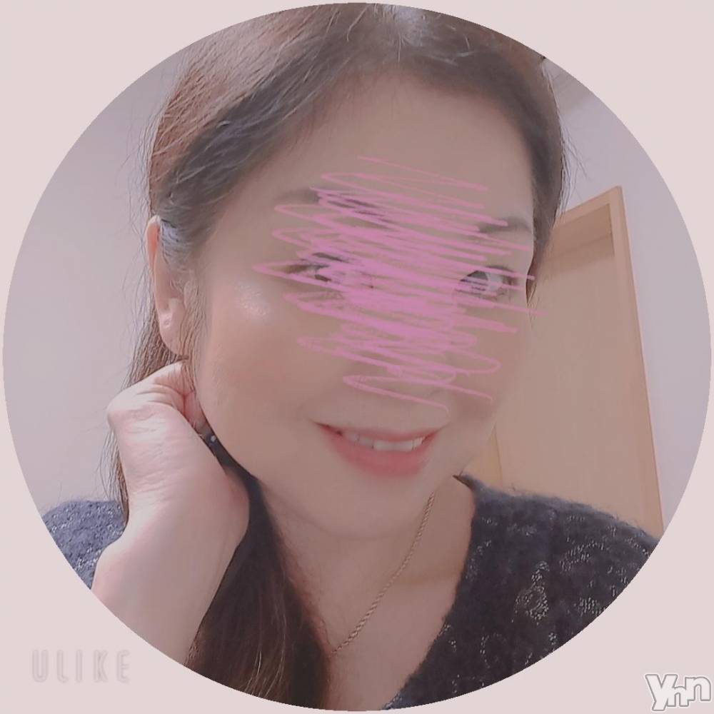 甲府デリヘル甲府人妻隊(コウフヒトヅマタイ) なおみ(50)の11月12日写メブログ「おはよう御座います☀️🙋❗」
