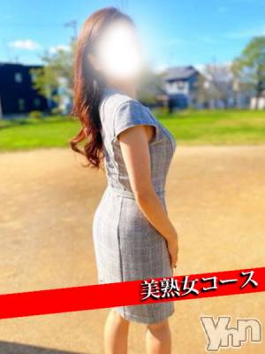 なおみ(50) 身長155cm、スリーサイズB84(D).W61.H85。甲府デリヘル 甲府人妻隊(コウフヒトヅマタイ)在籍。