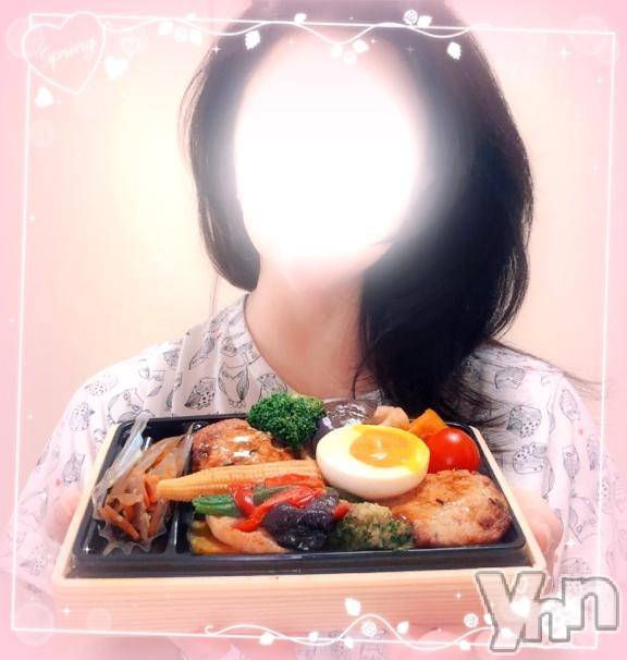甲府デリヘル甲府人妻隊(コウフヒトヅマタイ)えり(50)の2026年10月9日写メブログ「まだまだ暑い日が続いてます🫠」