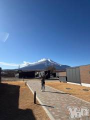 甲府ソープオレンジハウス しゅり(28)の12月20日写メブログ「山中湖グランピング、ずるい癒し🫧」