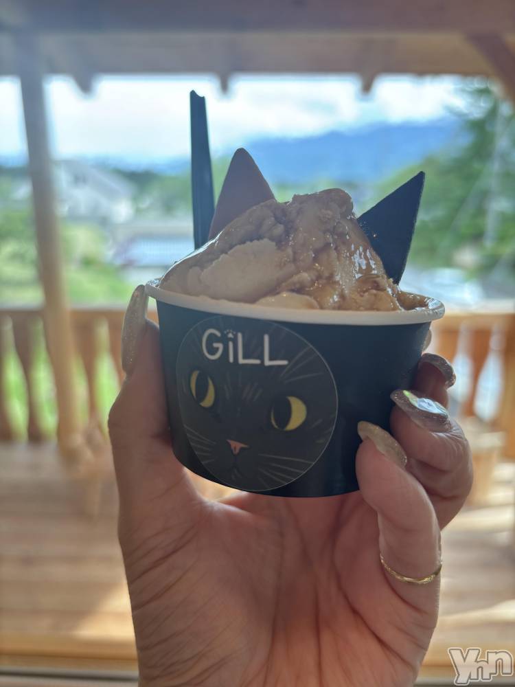 ���ܥ���Х��顦�����Cheriru(�������) �����ߤ�5��22���̥�֥�����🍨��