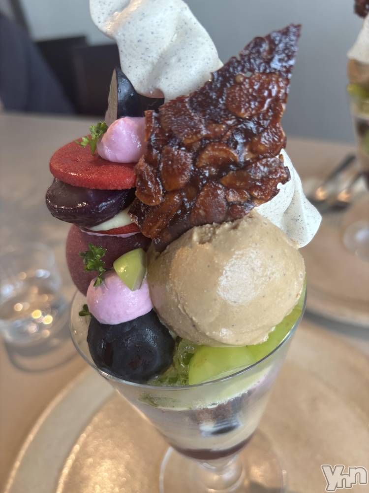 ���ܥ���Х��顦�����Cheriru(�������) �����ߤ�9��3���̥�֥�����🍇��