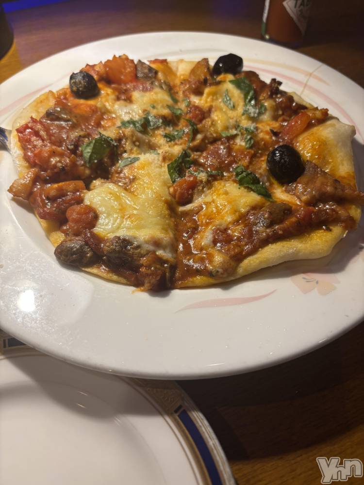 ���ܥ���Х��顦�����Cheriru(�������) �����ߤ�10��17���̥�֥�����🍕��