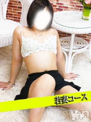 新人こはく(25) 身長167cm、スリーサイズB87(E).W60.H85。甲府デリヘル 甲府人妻隊(コウフヒトヅマタイ)在籍。